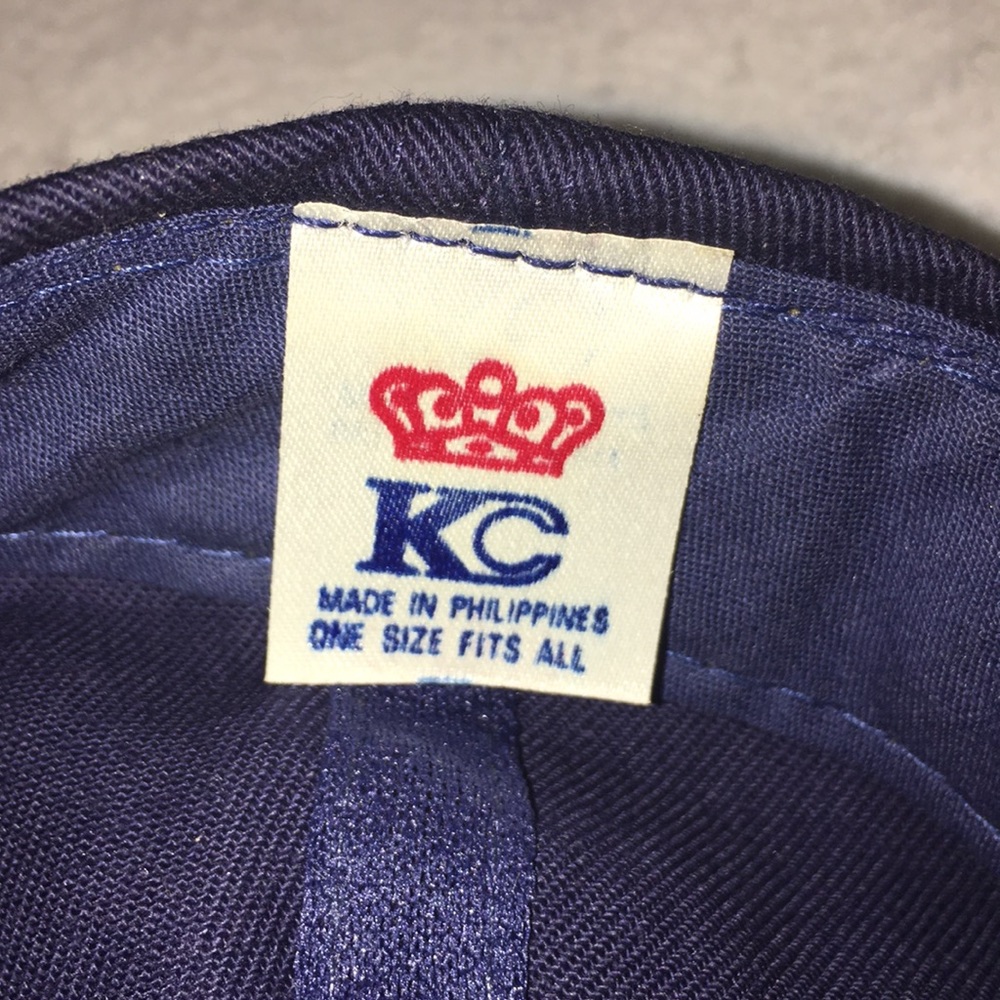 Hat 🧢 - Picture 4 of 5